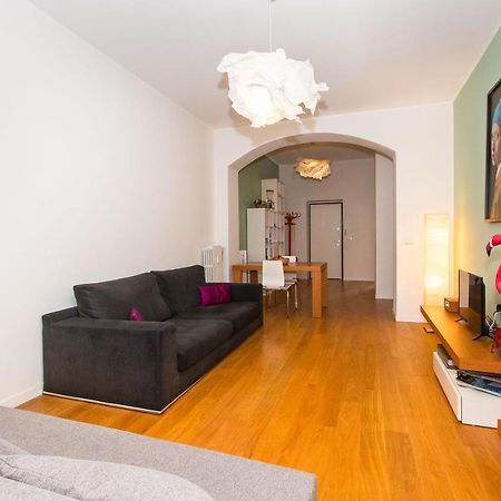 Porta Nuova & Parco Del Valentino Roomy Flat تورينو المظهر الخارجي الصورة