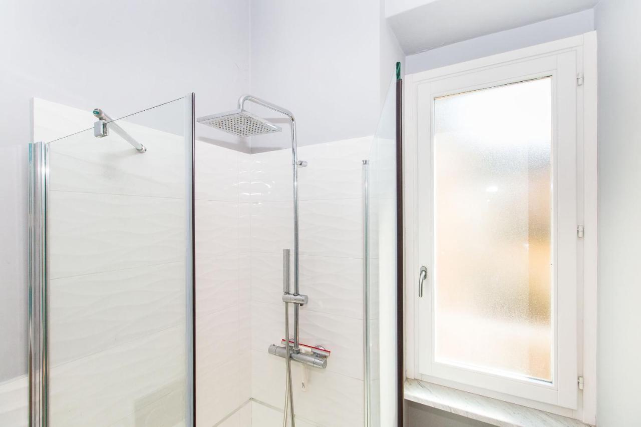 Porta Nuova & Parco Del Valentino Roomy Flat تورينو المظهر الخارجي الصورة