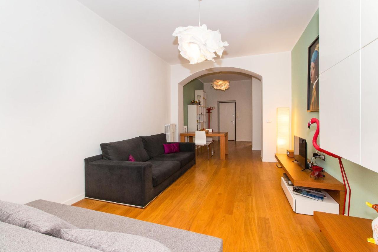 Porta Nuova & Parco Del Valentino Roomy Flat تورينو المظهر الخارجي الصورة